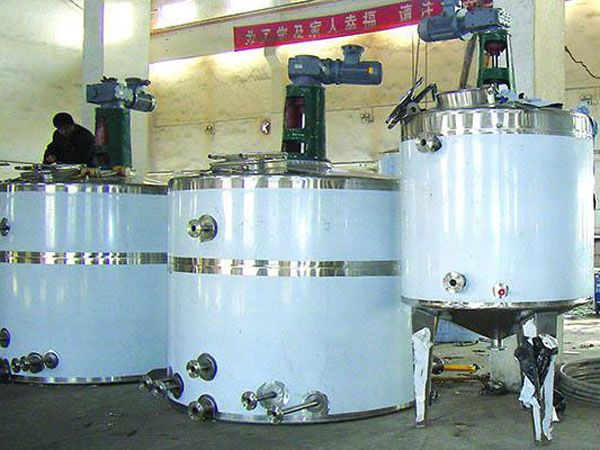 不銹鋼配料攪拌罐有哪些功能特點(diǎn)？